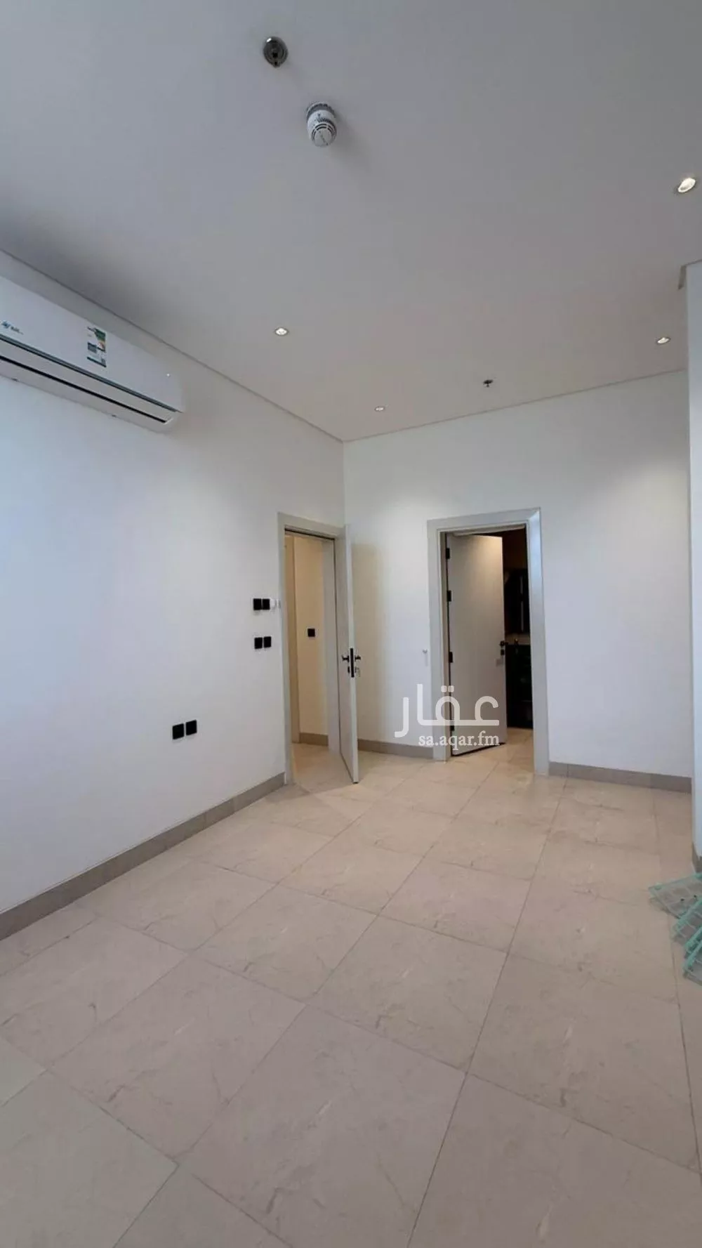 شقة 3 غرف في الرمال 12