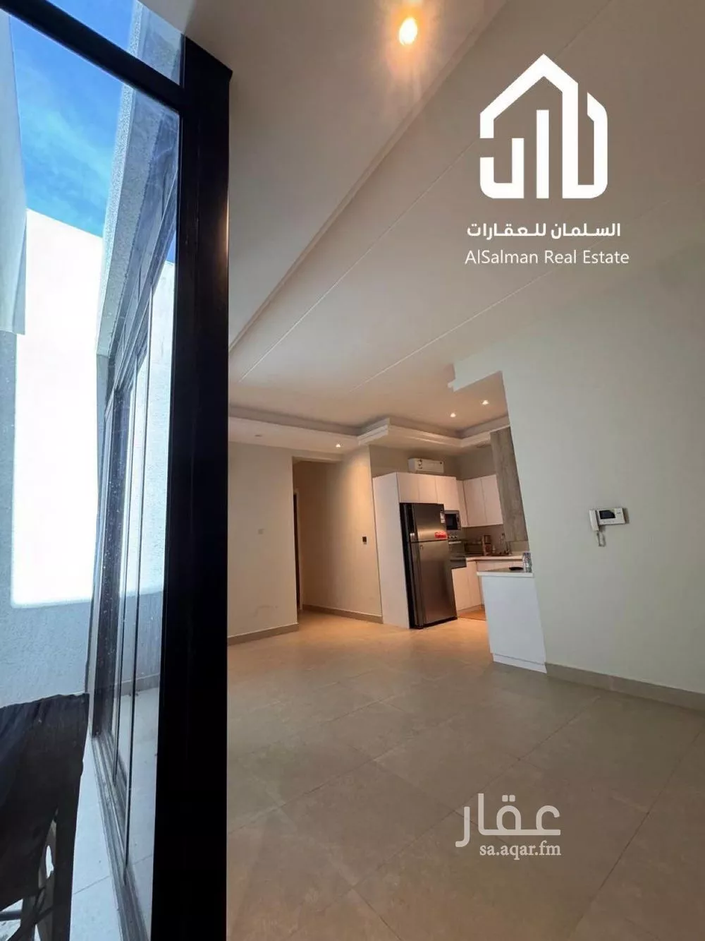 شقة 3 غرف في العقيق 7