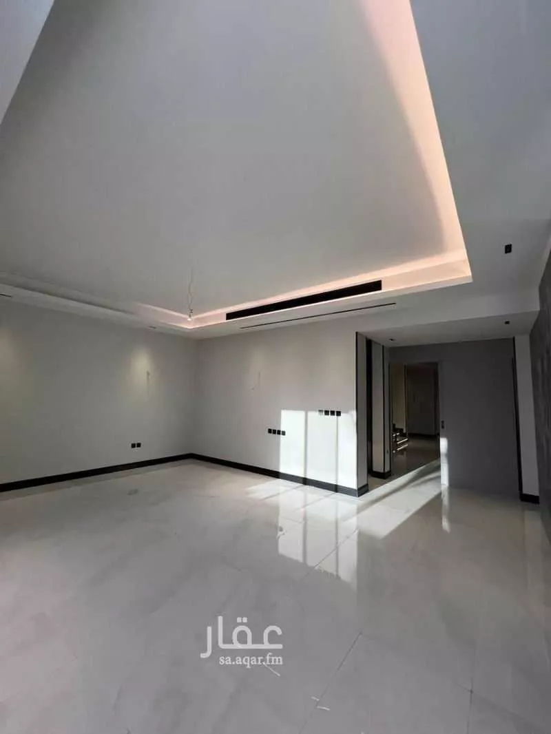 فيلا 5 غرف في الشراع 9