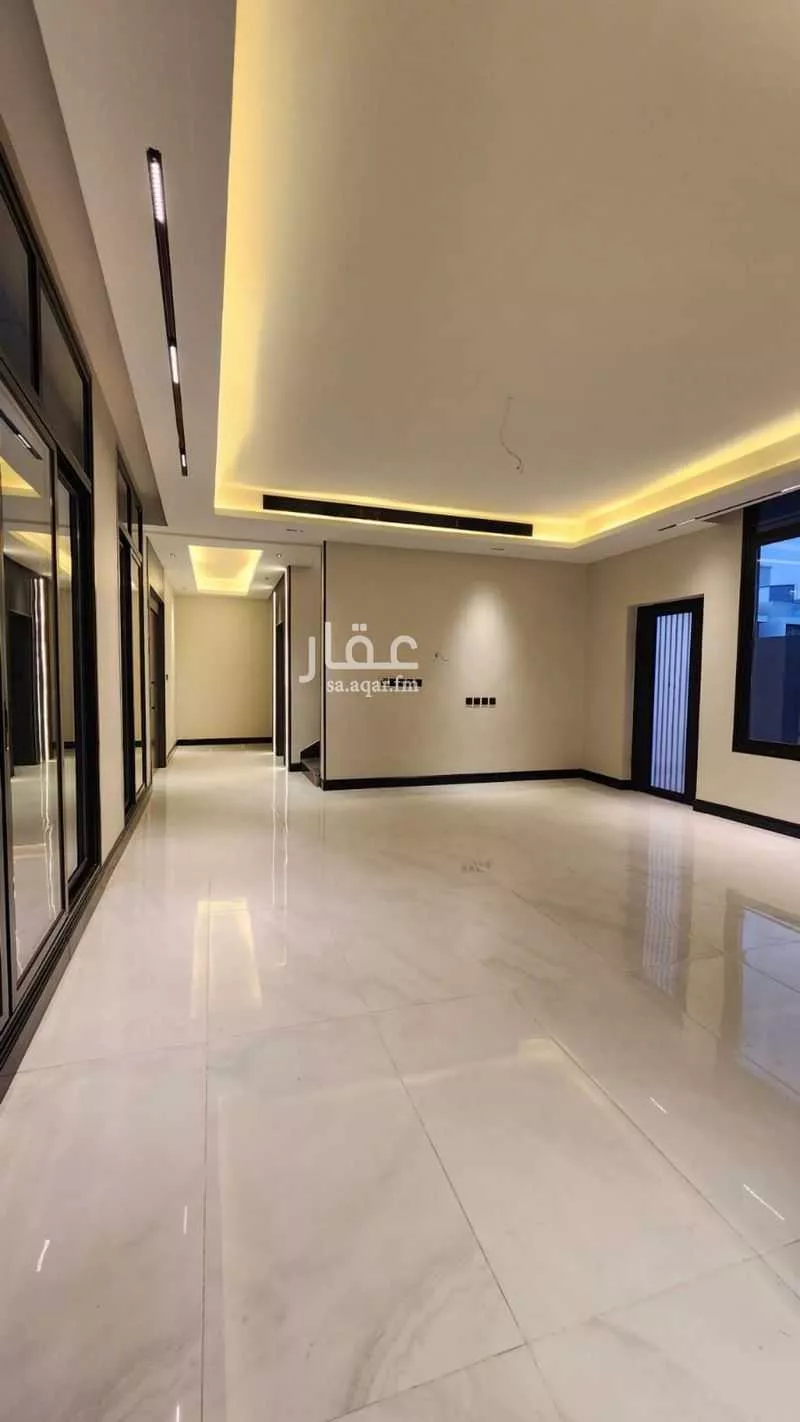 فيلا 6 غرف في الشراع 9