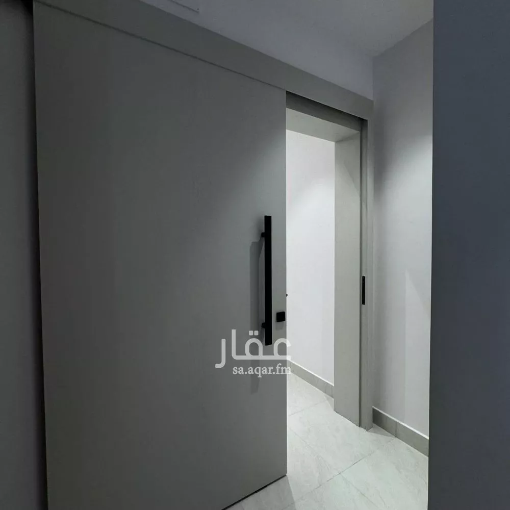 شقة 5 غرف في الصفا 15