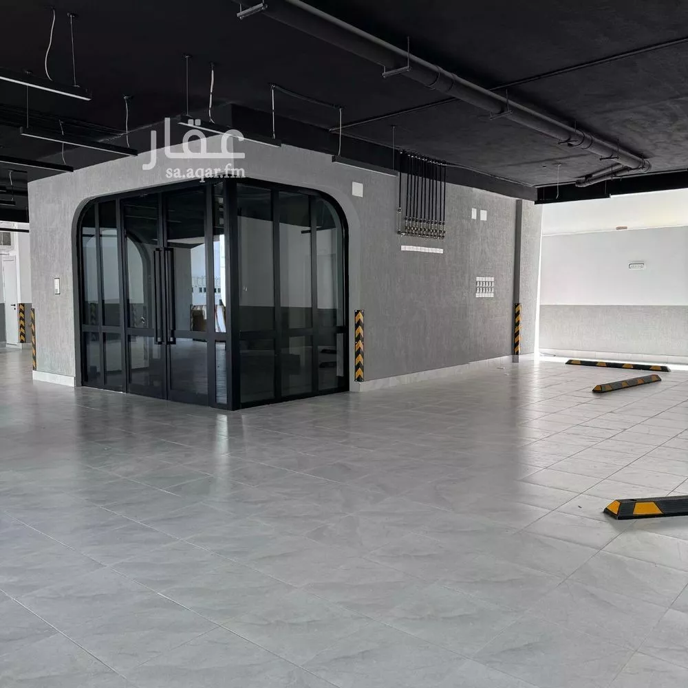 شقة 5 غرف في الصفا 17