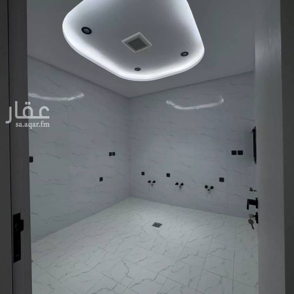 شقة 5 غرف في الصفا 9