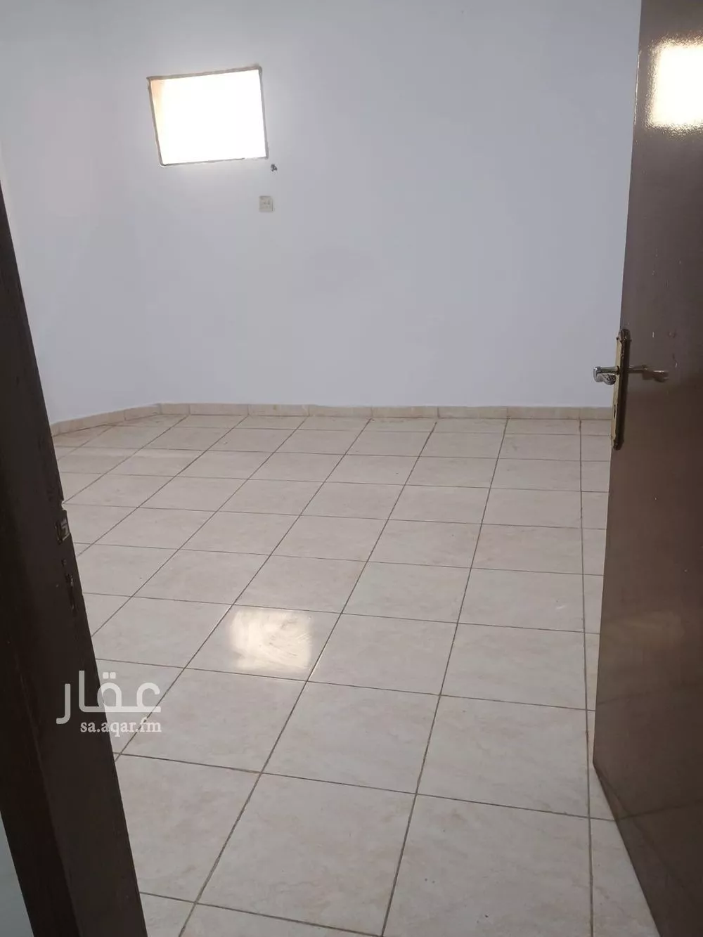 شقة 3 غرف في الرمال 4