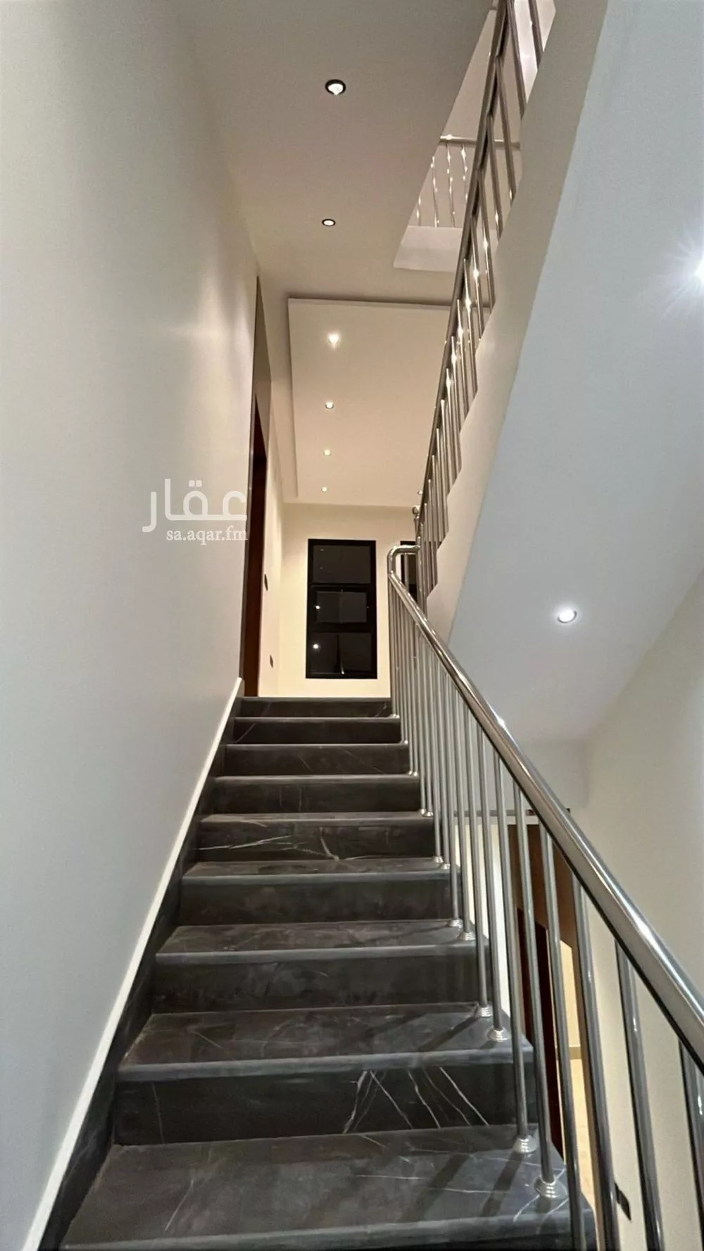 فيلا 5 غرف في الرمال 13