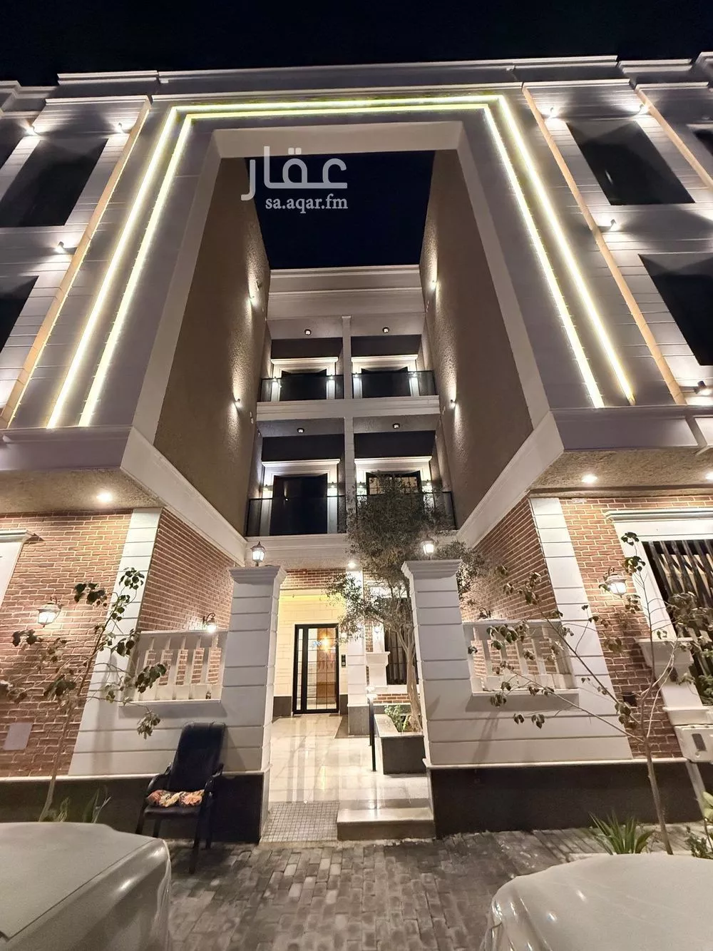 4 bedroom apartment in Dhahrat Laban 19