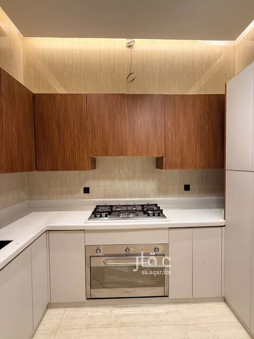 4 bedroom apartment in Dhahrat Laban 4