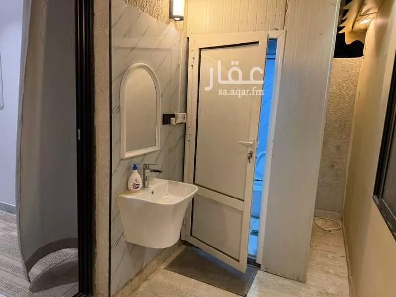 دور 4 غرف في السعادة 17