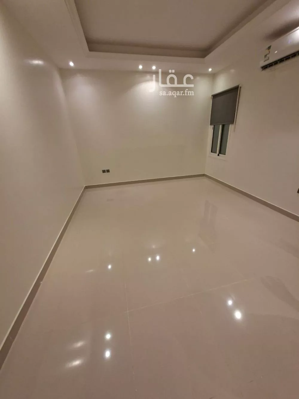 شقة 4 غرف في الملقا 5