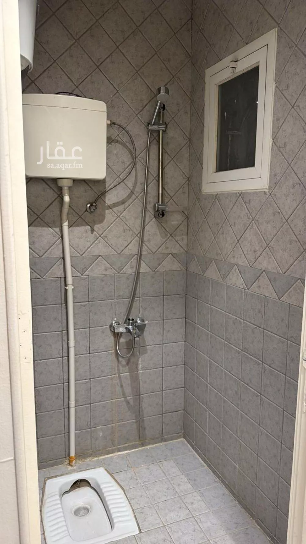 شقة 3 غرف في الملقا 5