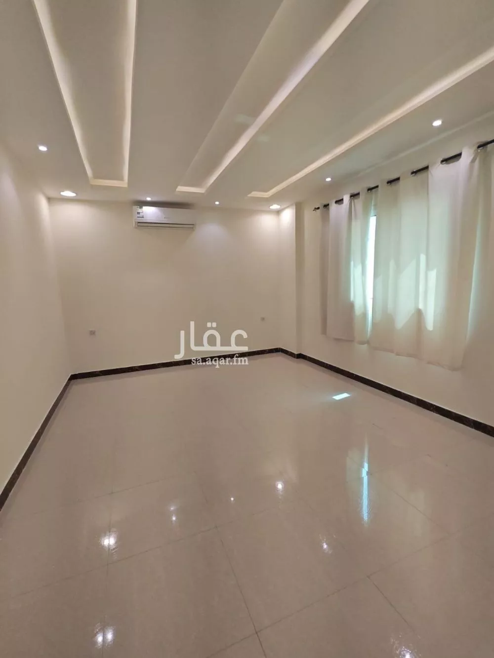 شقة 1 غرف في الخليج 4