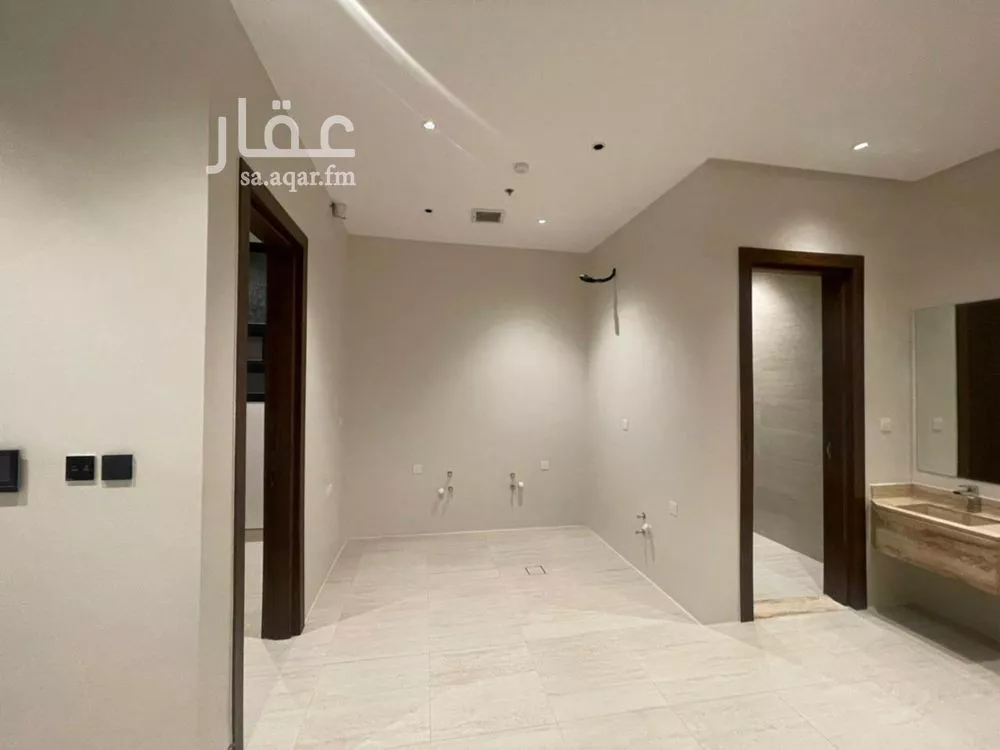 شقة 3 غرف في الرمال 10