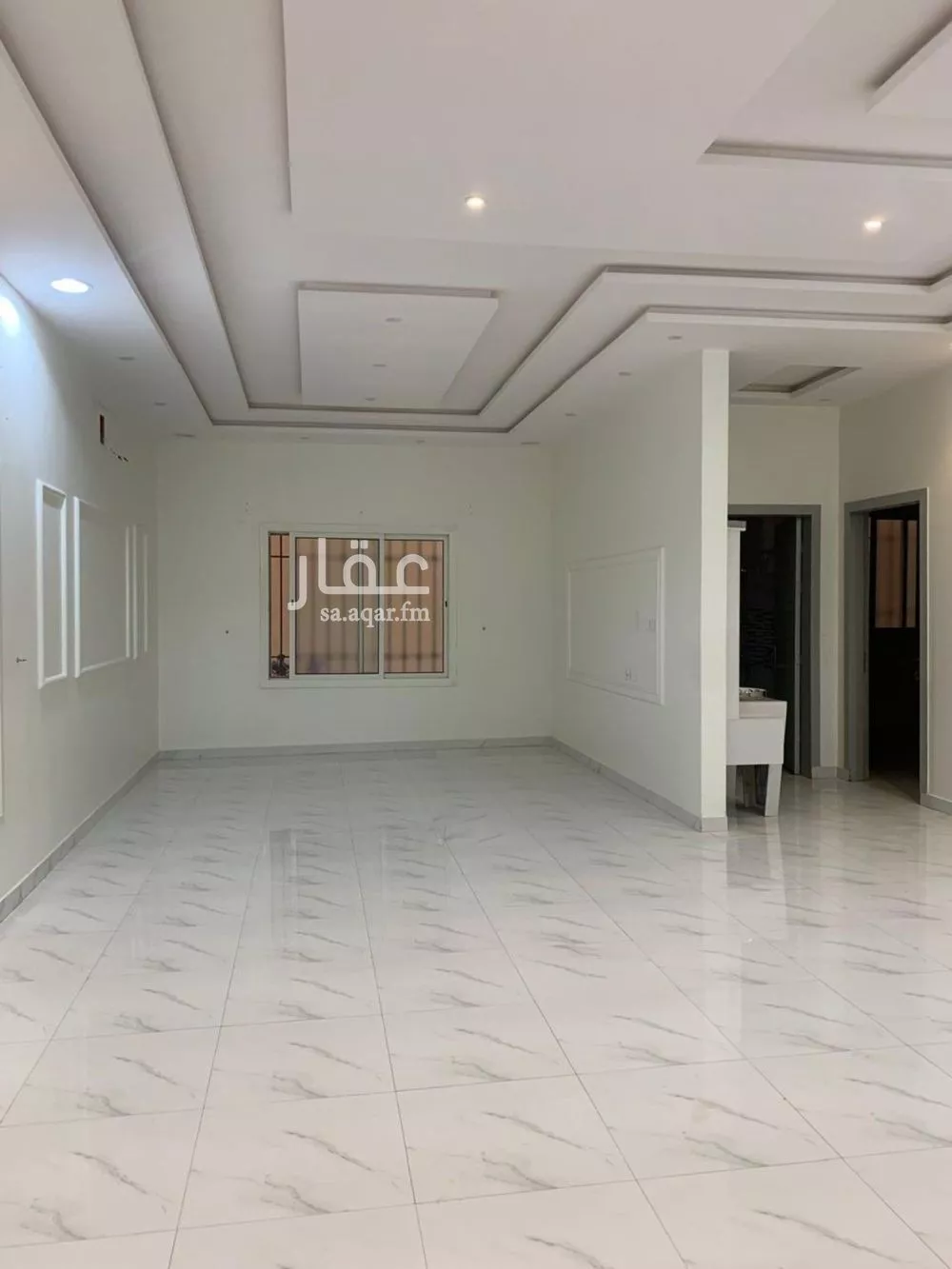 فيلا 8 غرف في القادسية 12