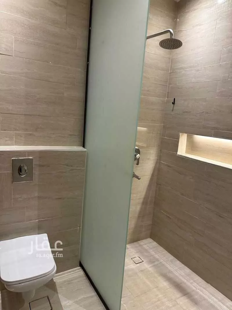 شقة 4 غرف في الملقا 5