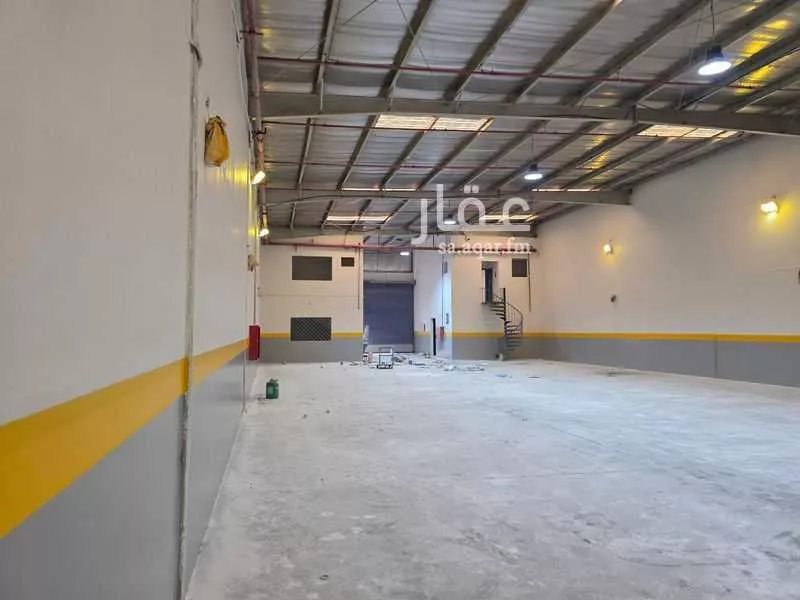 مستودع 675 م² في المناخ 3