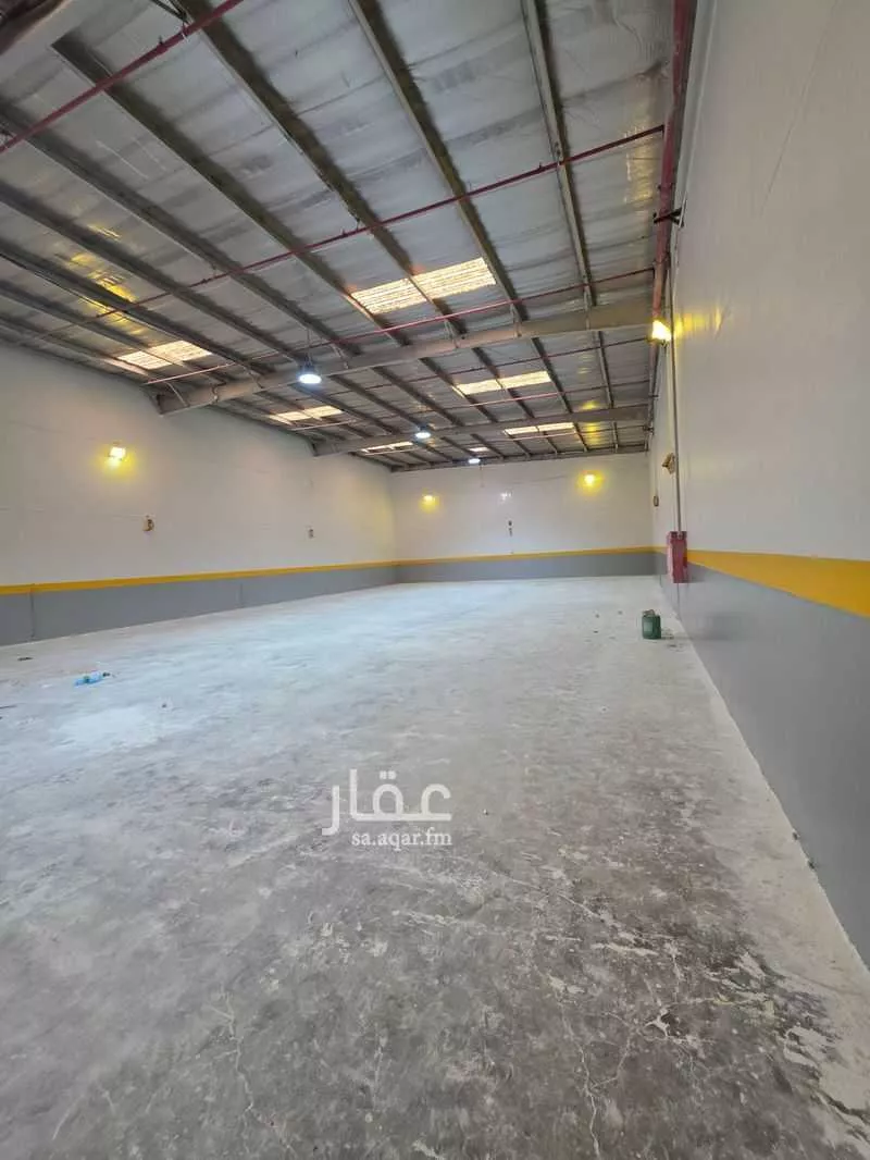 مستودع 675 م² في المناخ 5