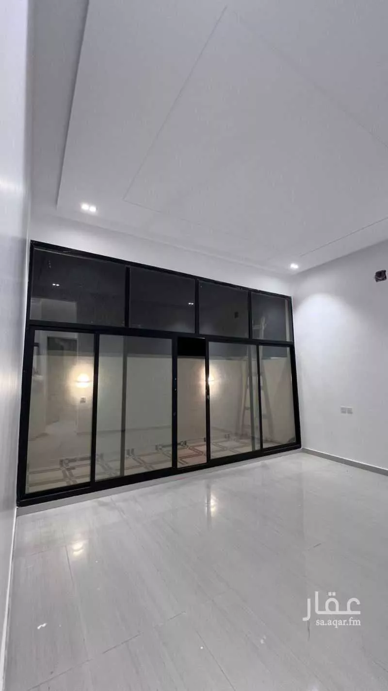 شقة 5 غرف في النظيم 3