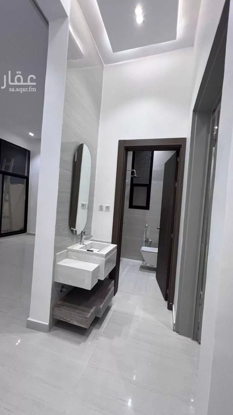 شقة 5 غرف في النظيم 4