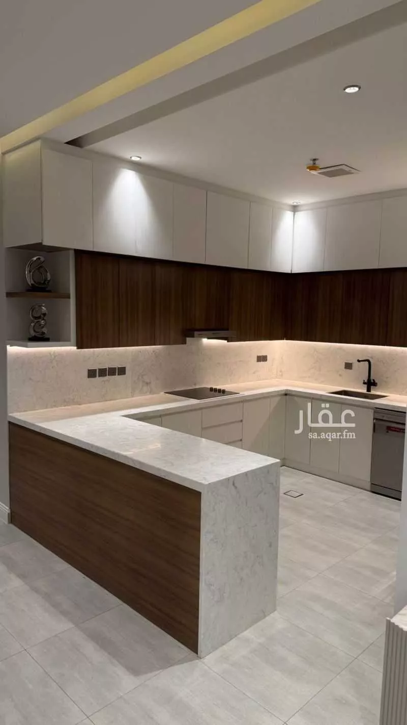 شقة 6 غرف في النرجس 8