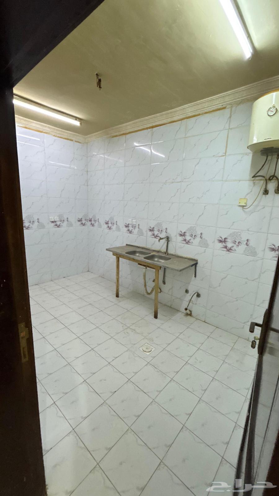 شقة 36 غرف في المدينة الصناعية 5