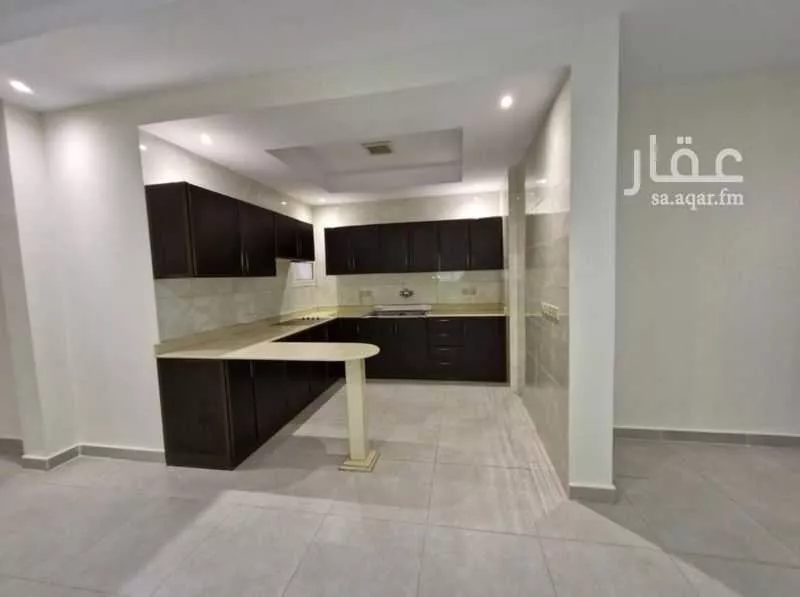 شقة 2 غرف في العقيق 7