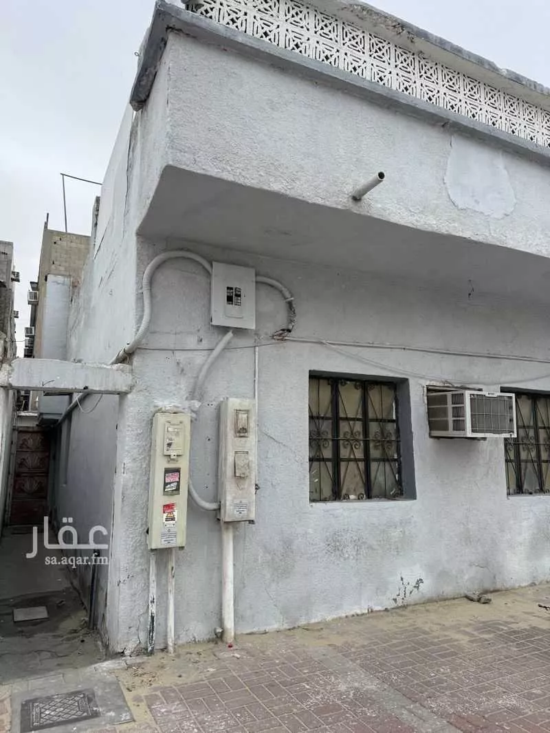 10 bedroom apartment in Al Thuqbah 3