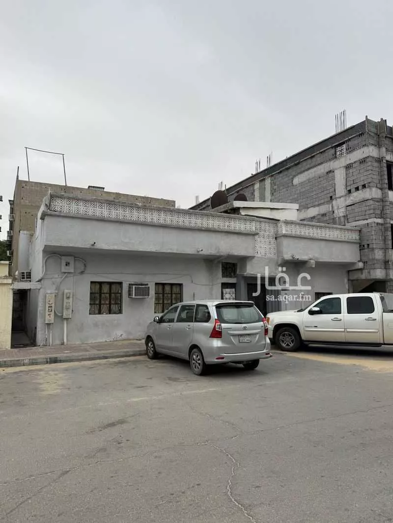 10 bedroom apartment in Al Thuqbah 6