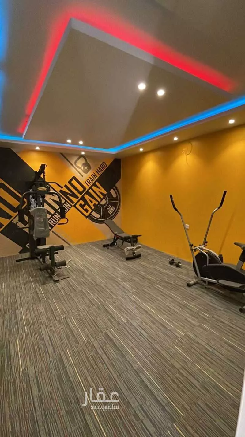 فيلا 10 غرف في العريجاء الوسطى 11