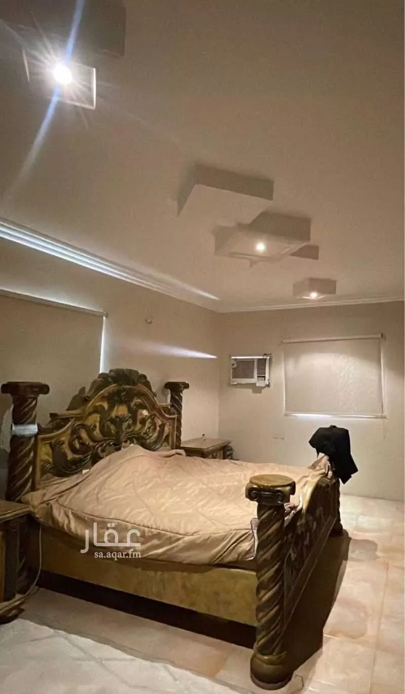 فيلا 10 غرف في العريجاء الوسطى 12