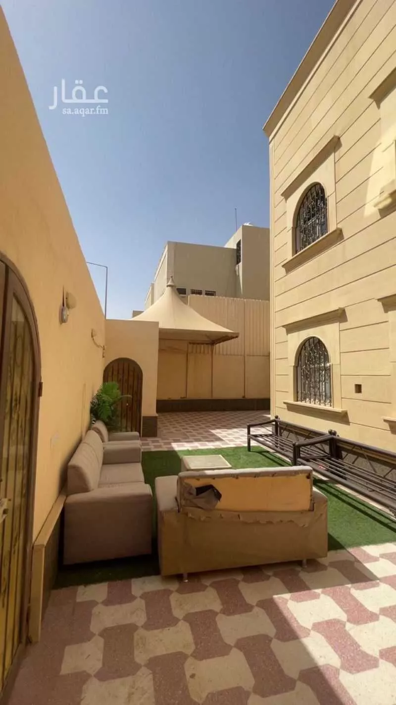 فيلا 10 غرف في العريجاء الوسطى 7