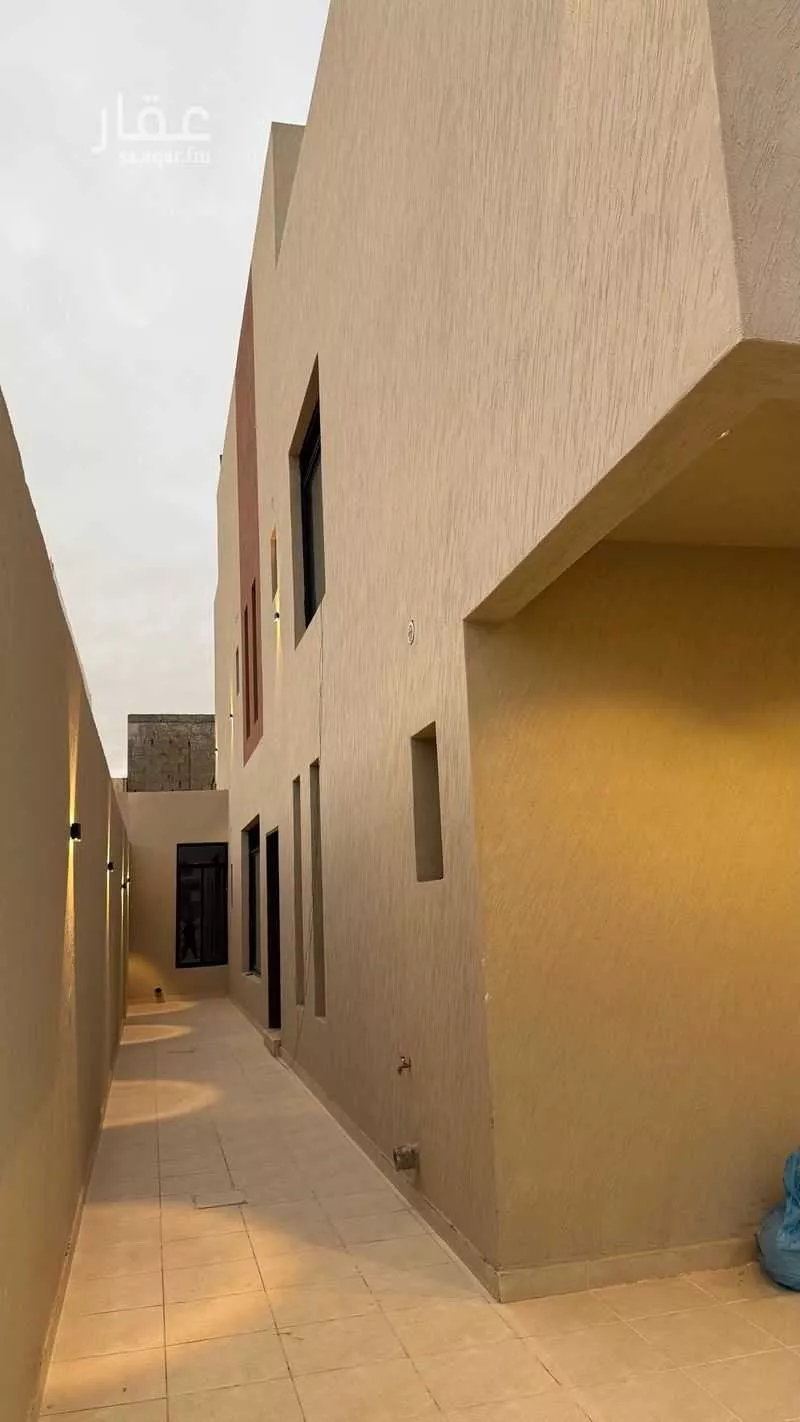 فيلا 5 غرف في الغنامية 4