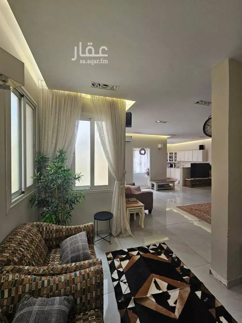 فيلا 9 غرف في الروابي 6