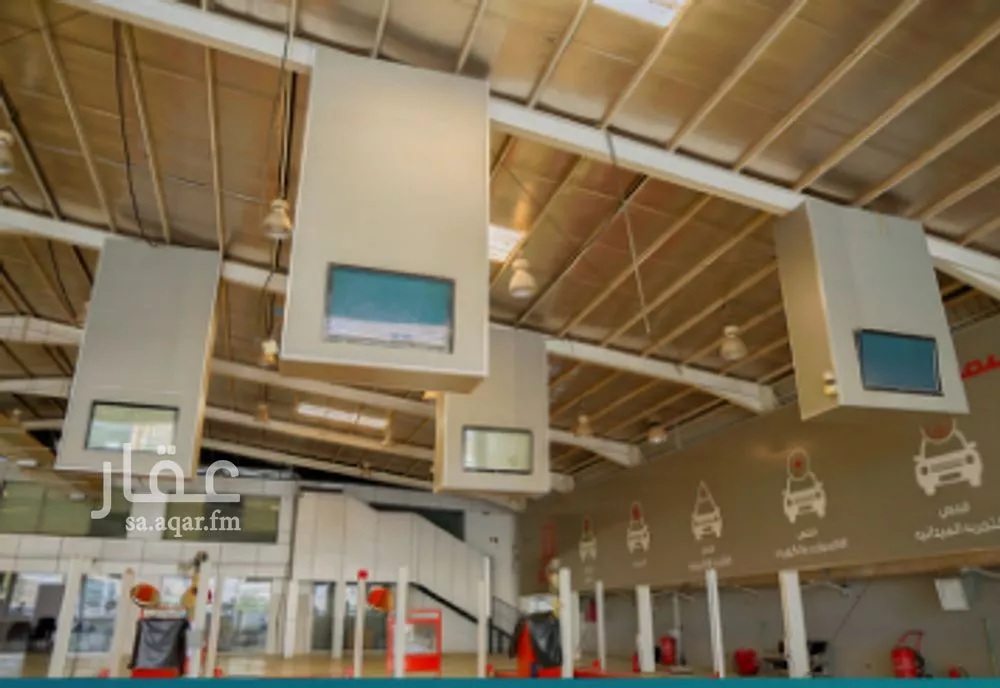 محل 2040 م² في المنار 2