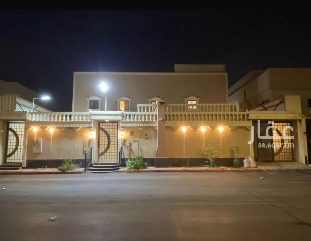 8 bedroom villa in Ishbiliyah 7