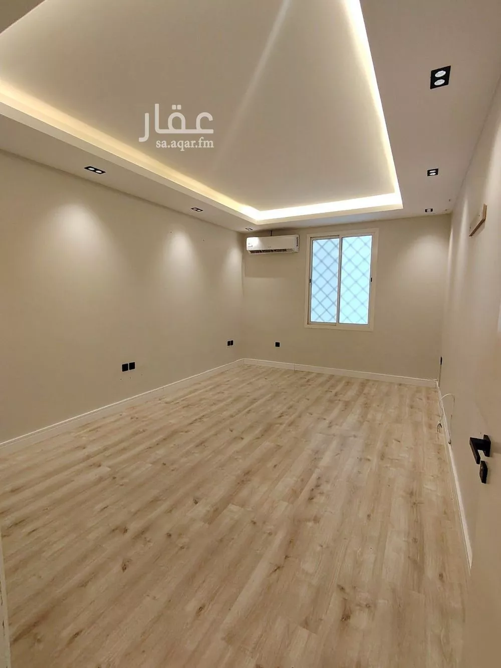 شقة 1 غرف في العقيق 10