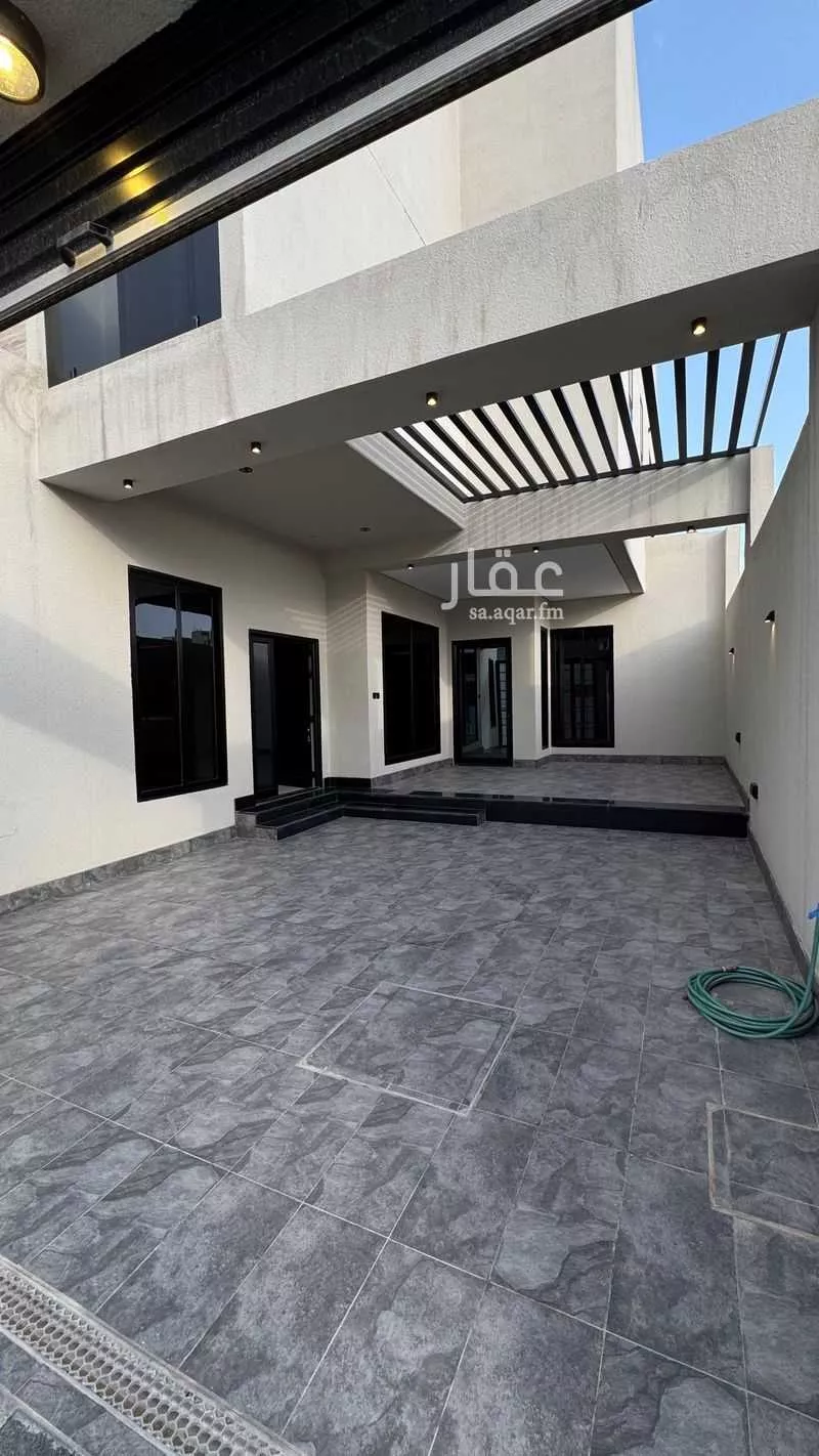 5 bedroom villa in Ash Shulah 3