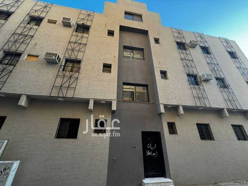 35 bedroom building in Al Shamisy, Riyadh 3