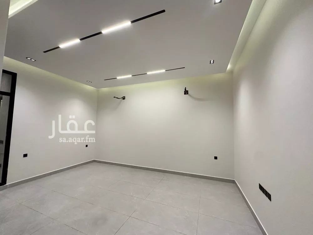 5 bedroom villa in King Faisal 7