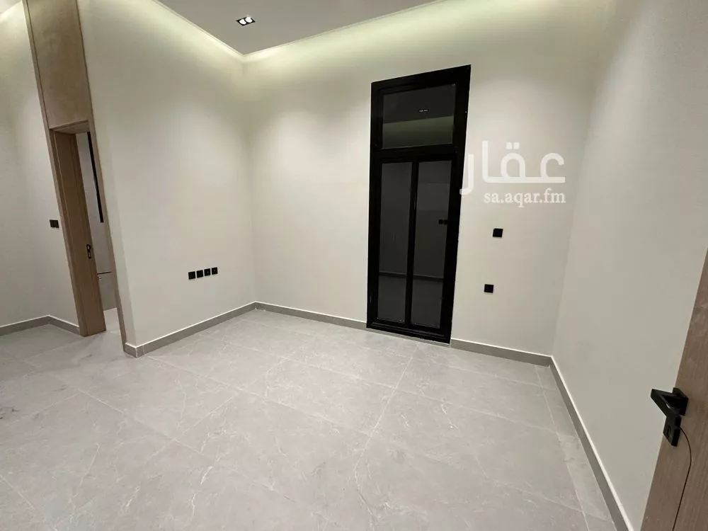 5 bedroom villa in King Faisal 10
