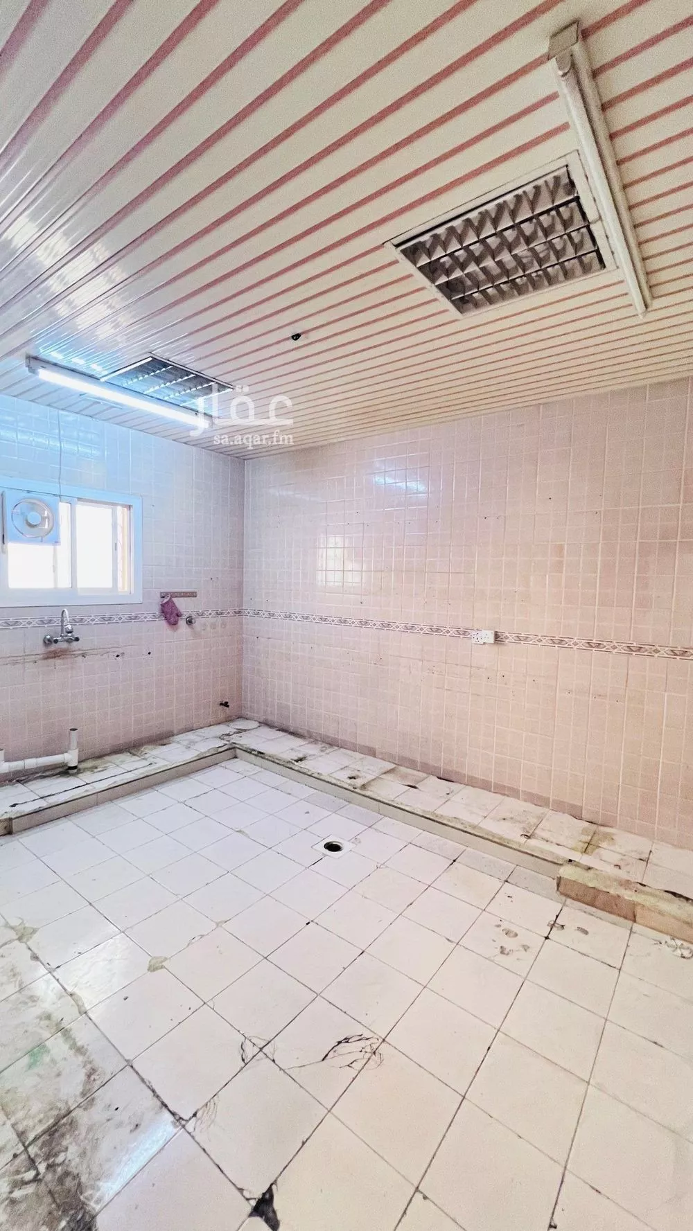 3 bedroom apartment in Al Yarmouk 8