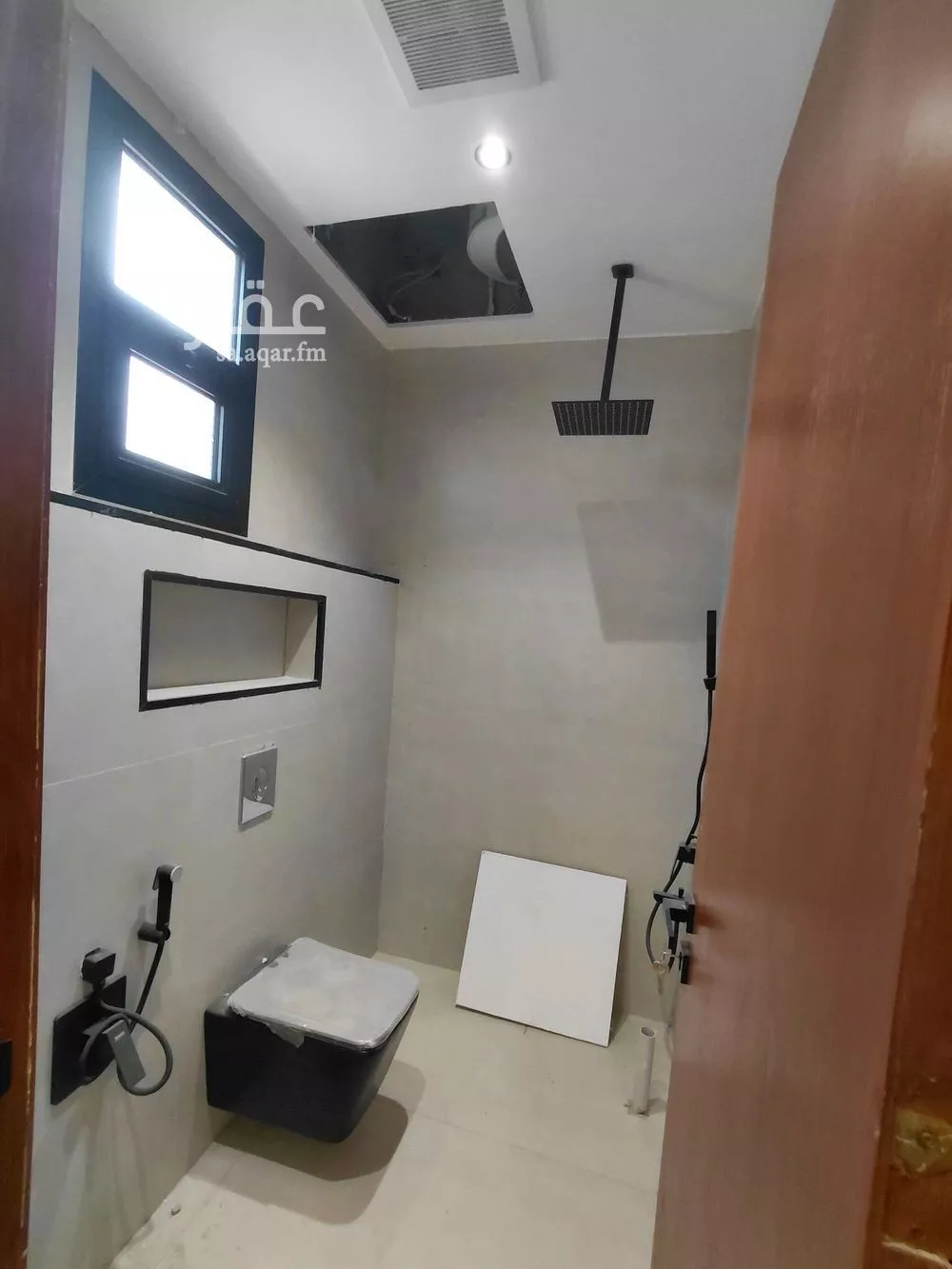 5 bedroom villa in Al Janadriyah 16