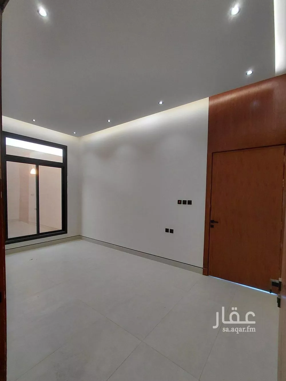 5 bedroom villa in Al Janadriyah 3