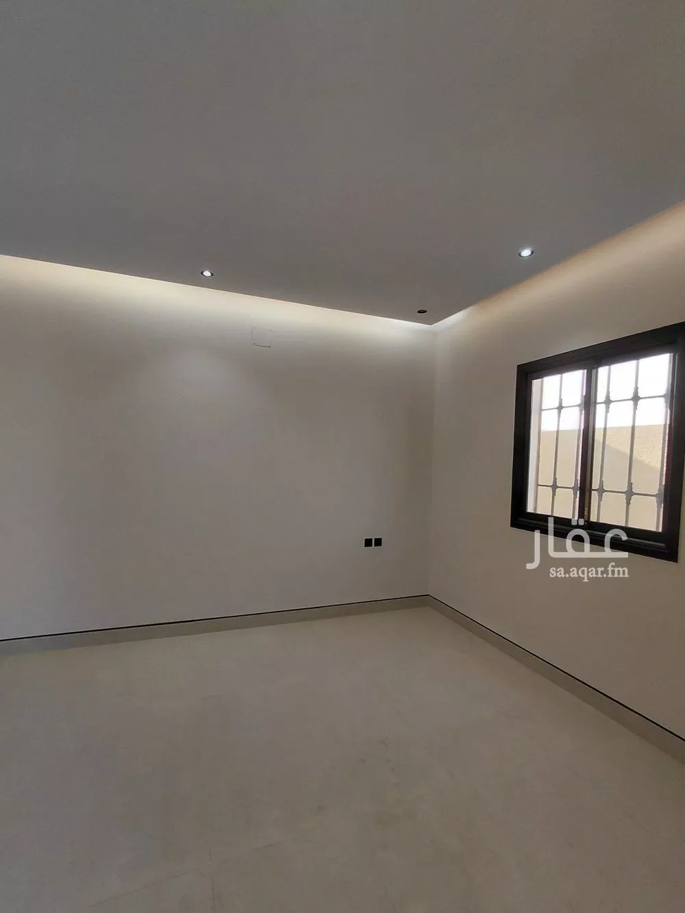 5 bedroom villa in Al Janadriyah 30