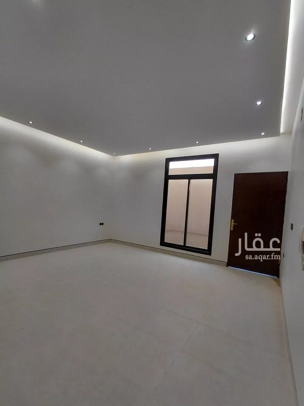5 bedroom villa in Al Janadriyah 10