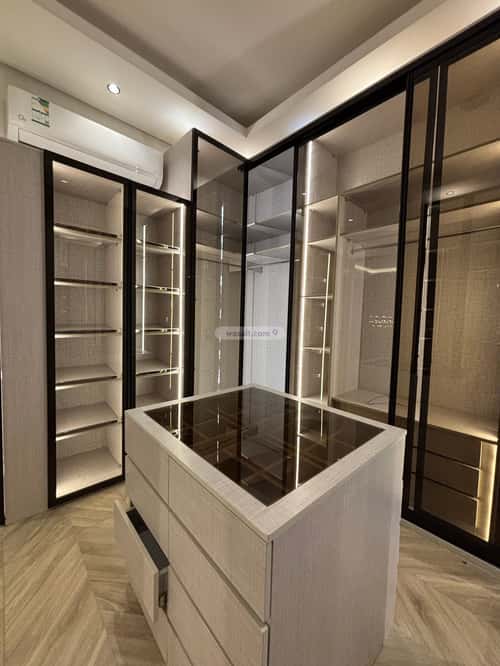 شقة 3 غرف في النرجس 10