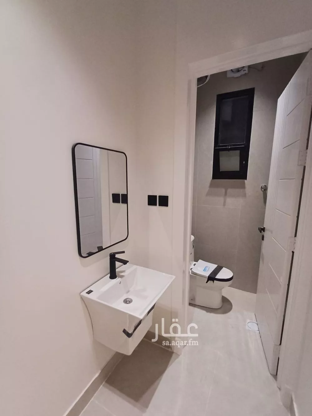 شقة 4 غرف في الخليج 6