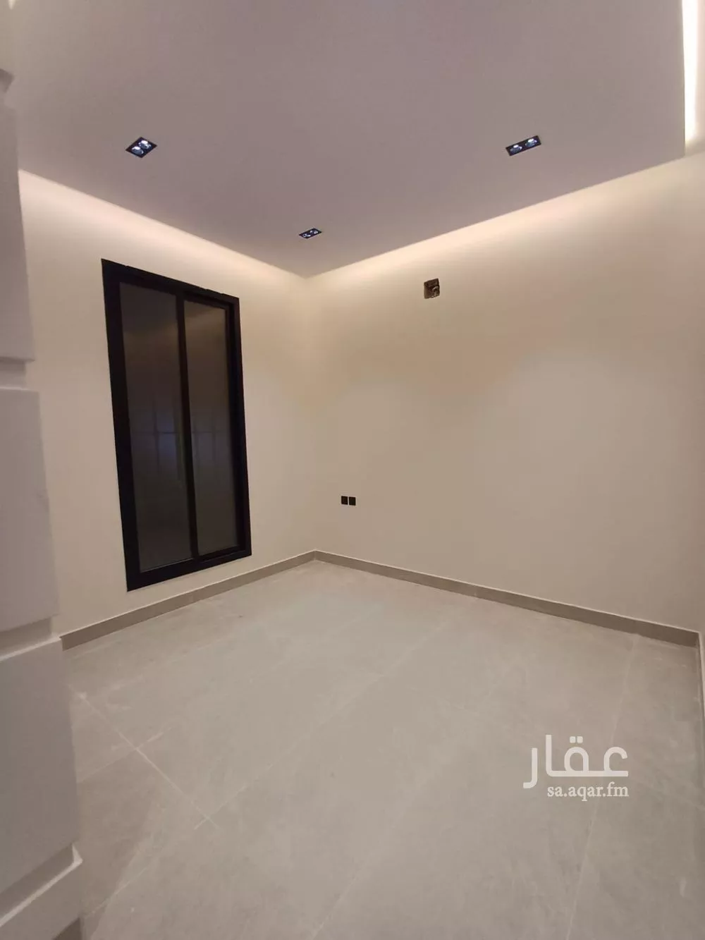 شقة 4 غرف في الخليج 10