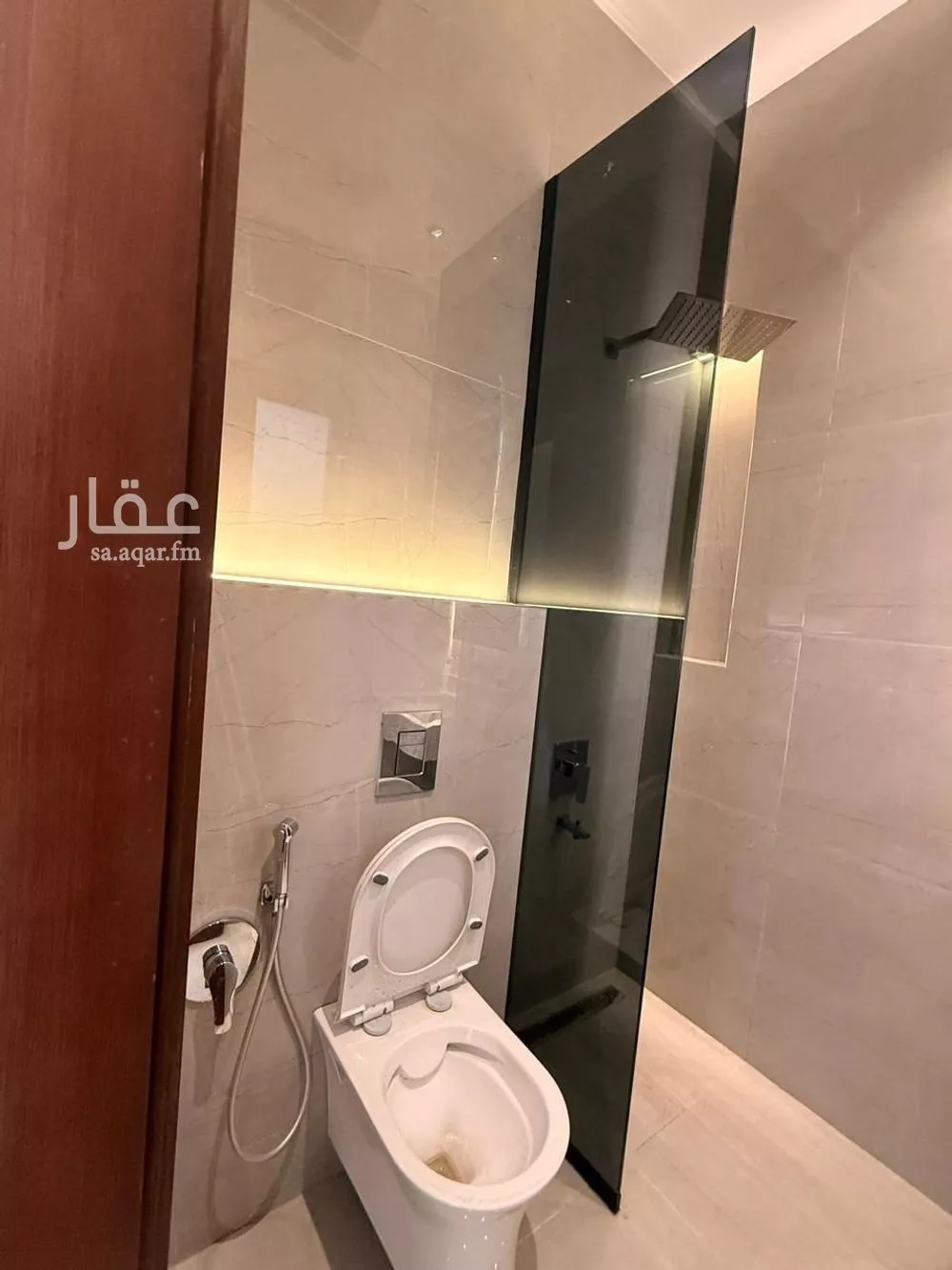 فيلا 4 غرف في الخليج 29