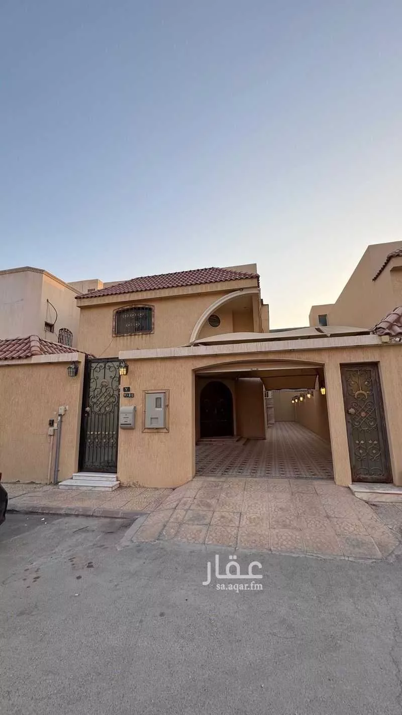 فيلا 6 غرف في العقيق 2