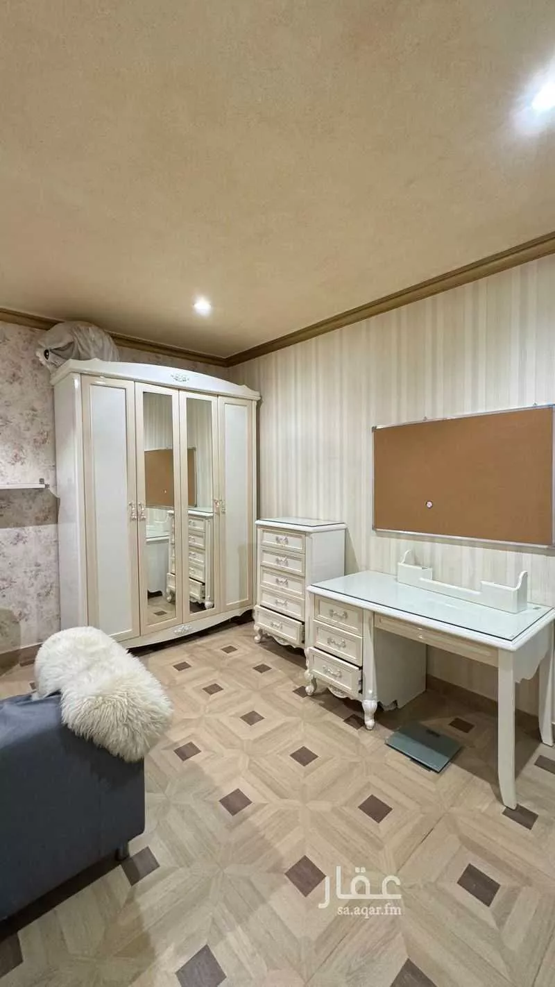 فيلا 6 غرف في العقيق 21